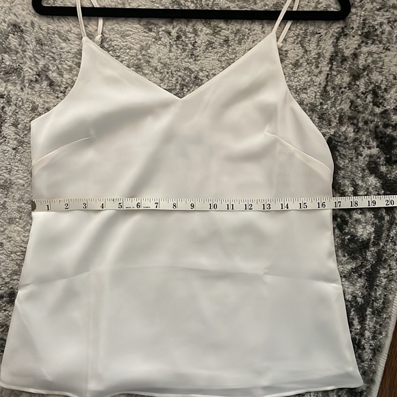 Banana Republic White tank - Picture 3 of 5